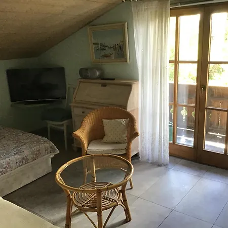 Haus Osterried 아파트 슈방가우
